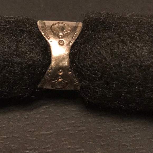 Three Stone Sterling Silver Ring - Picture 3 of 8